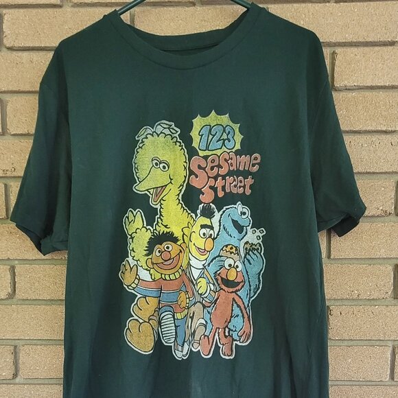 Sesame Street Mens XL T-shirt - Picture 1 of 4